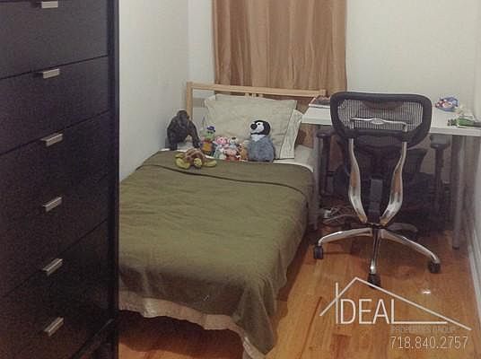 3rd image of 123 Hull St #3
