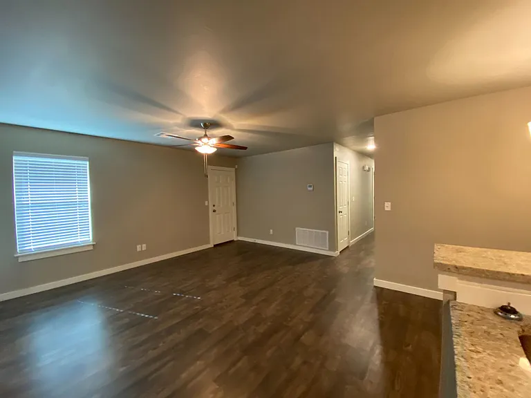 1503 Macalpine St — Photo 8