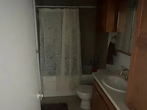 412 W 3rd St, Olustee, OK 73560