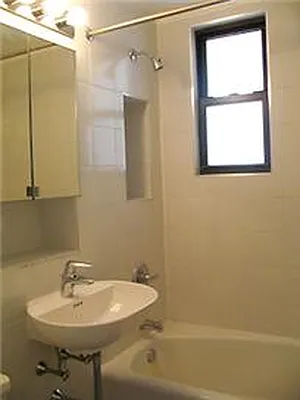 Rented by Eychner | media 10