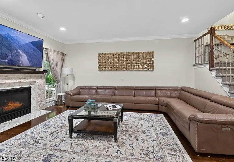 90 Winged Foot Dr — Photo 10