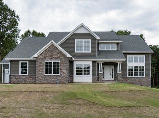 8923 Mountain Pine Ln, Kalamazoo, MI 49009