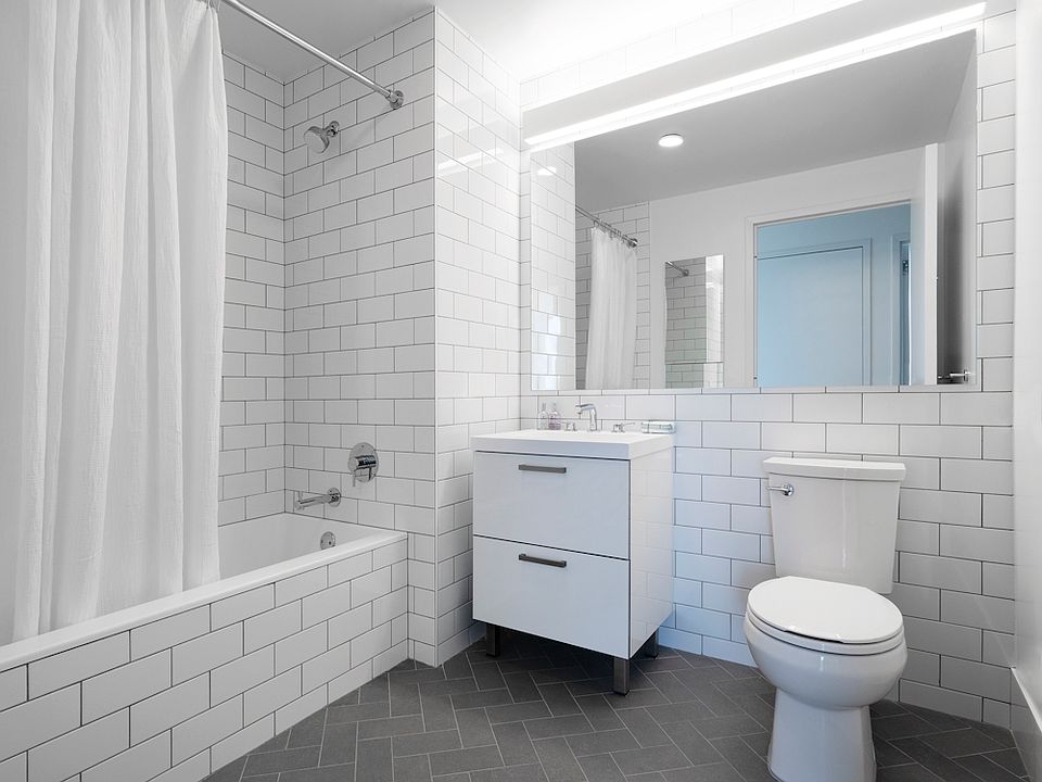 1st image of 180 Broome St APT 1109