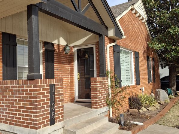 1105 Larchmont Ln
