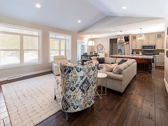 4th image of 6604 Sarissa Dr
