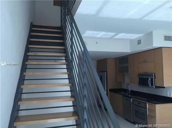 60 SW 13th St APT 2408, Miami, FL 33130