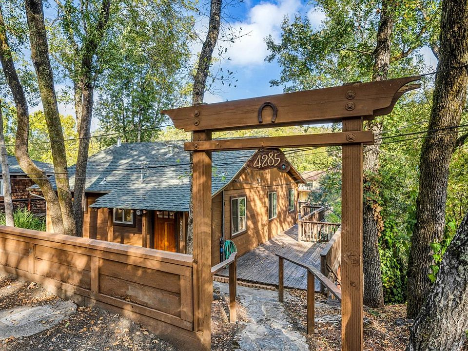 1st image of 4285 Lakeside Drive