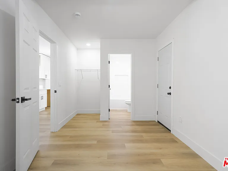 4555 Acacia Ave — Photo 15