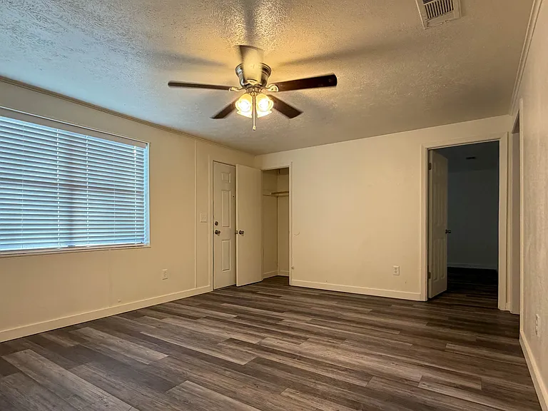 8109 Sanderson Ln #8109 — Photo 13