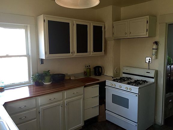Kitchen (2)