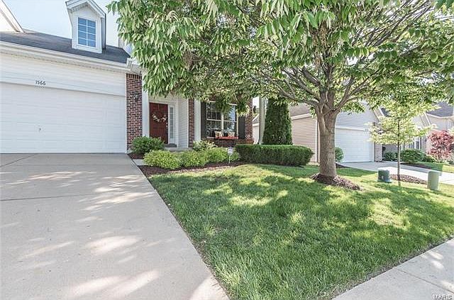 1st image of 1566 Laurel Bluffs Dr