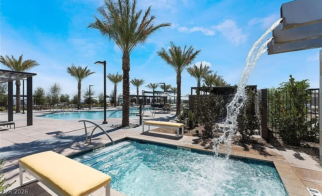 2 bed, 2.0 bath, 1553 sqft, $2,695 — Photo 3