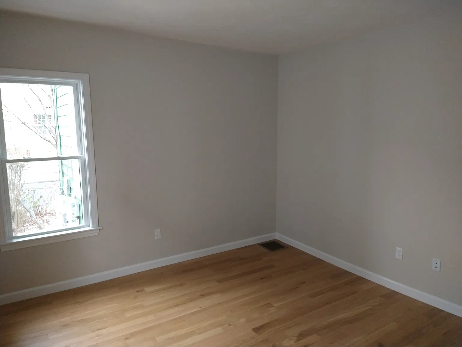2 bed, 900 sqft, $2,000 — Photo 3