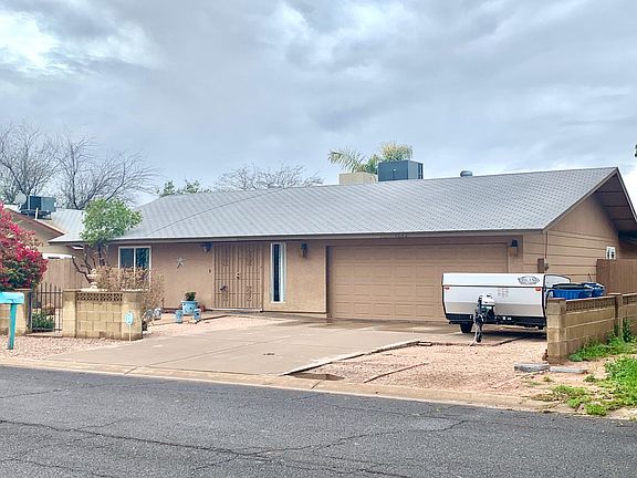 2nd image of 1398 S Buena Vista Dr