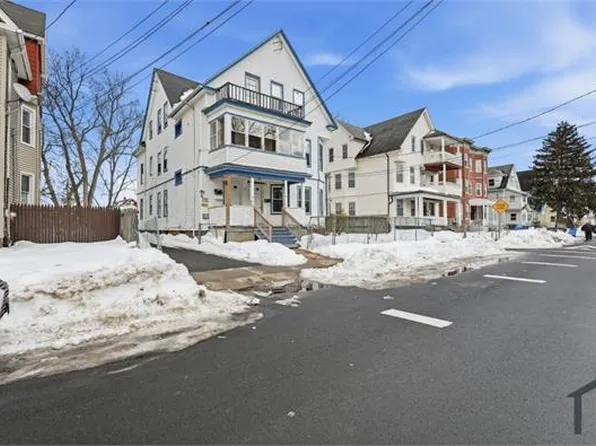64 Rowe Ave Floor 2, Hartford, CT 06106