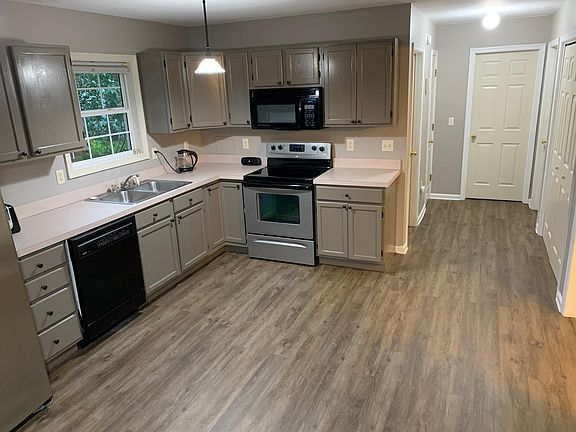 Spacious kitchen/dining room.