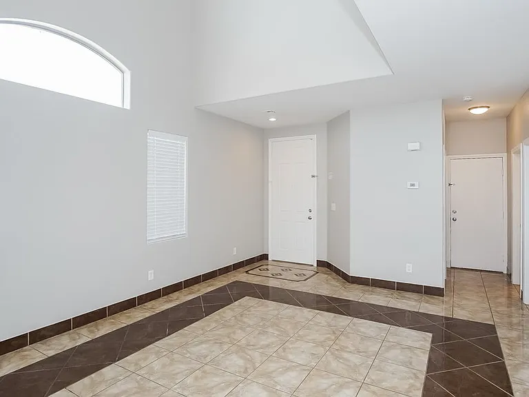 6319 Barrington Bridge Ave — Photo 5