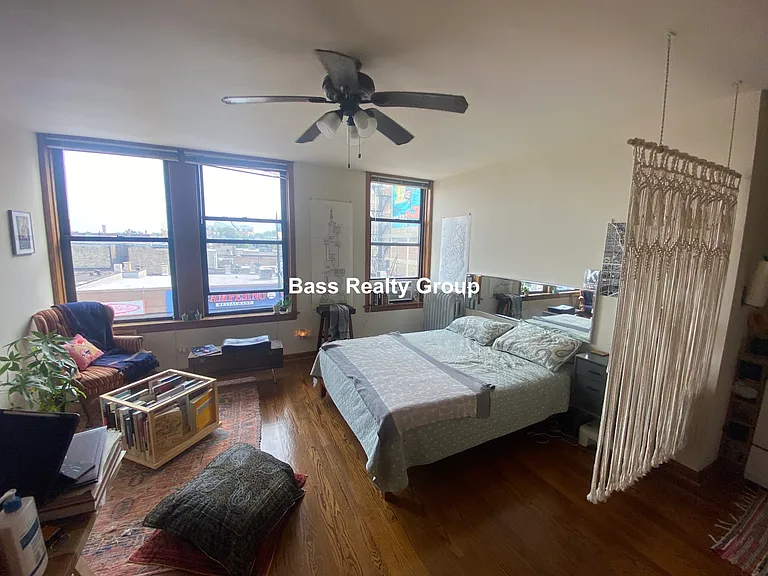 4806 N Kedzie Ave #107 — Photo 4