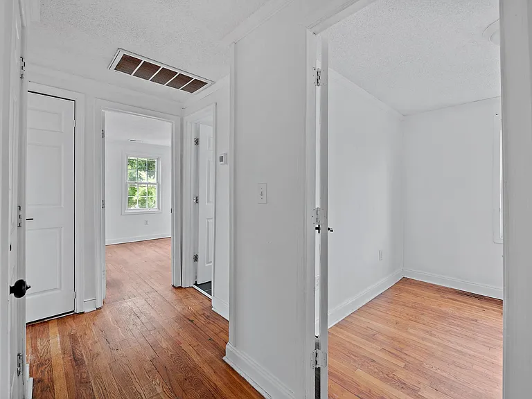 1345 Bayville Ct #2 — Photo 11