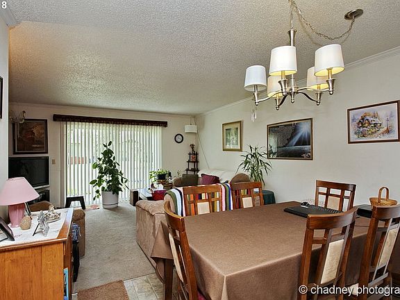4th image of 2060 NE Hogan Dr