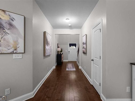 3rd image of 4142 Woodland Park Dr SW