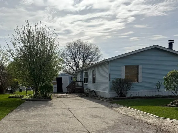 1886 Fenn St #423, Milford, MI 48381