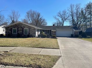 6816 Forest View Dr, Fort Wayne, IN 46815