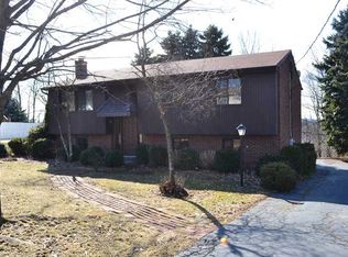 64 Kathleen Dr, Mc Kees Rocks, PA 15136