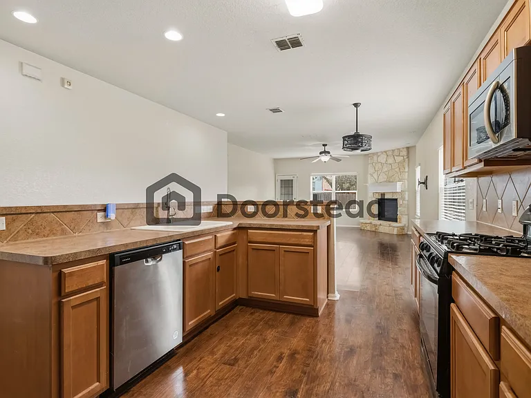 4802 James Gaines — Photo 12