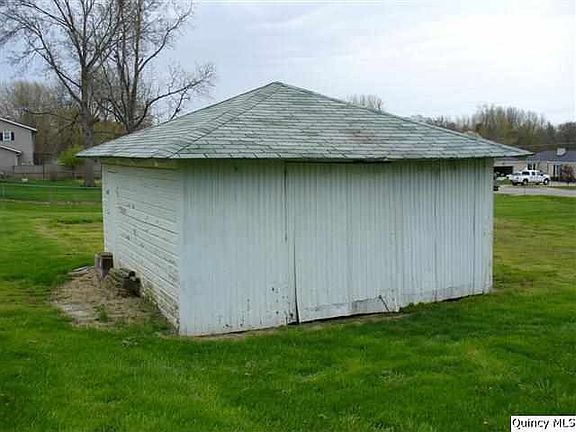 Home for Sale in Quincy, IL $39,900