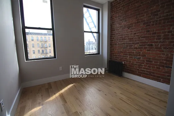Rented by Mason Group LLC | media 18