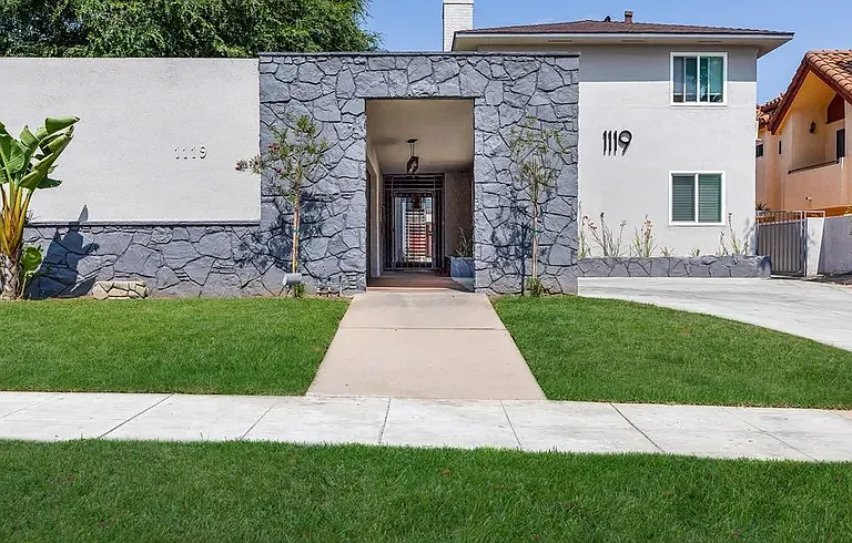 Huntington Villas — Photo 5