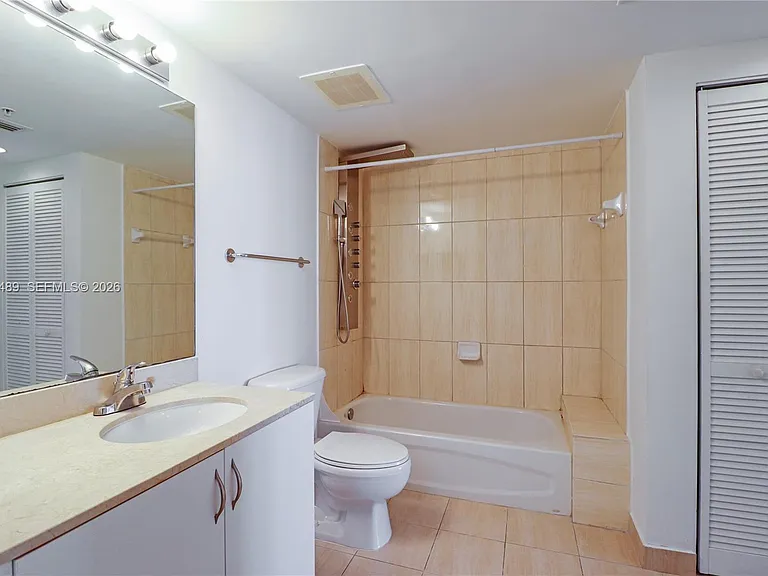 1750 N Bayshore Dr #3809 — Photo 7