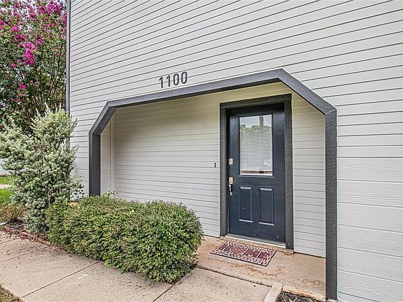 4th image of 1100 Parkwood Pl