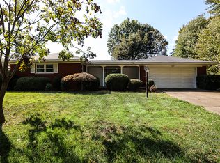 410 Lancassange Dr, Jeffersonville, IN 47130