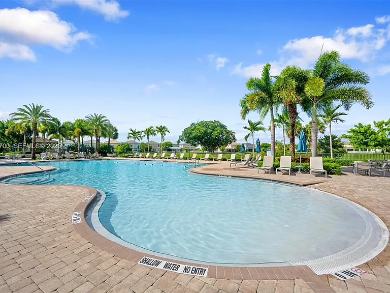 5110 Eucalyptus Dr #3 — Photo 35
