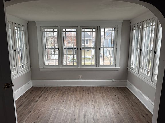 Sunroom/Bonus Room