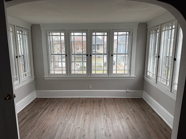 Sunroom/Bonus Room