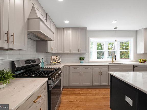 5th image of 1642 Williams Way