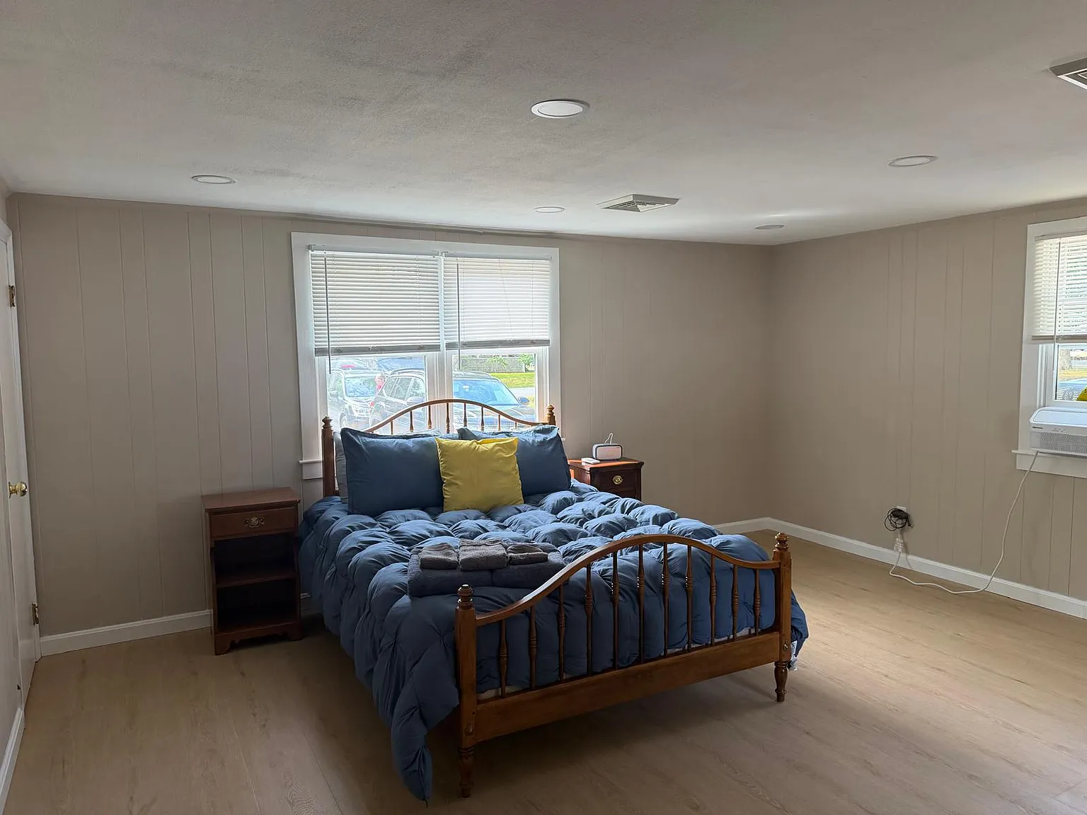 3 bed, 1008 sqft, $3,000 — Photo 1