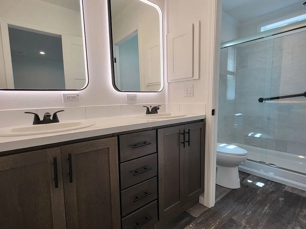 2 bed, 2.0 bath, 1198 sqft, $1,850 — Photo 3