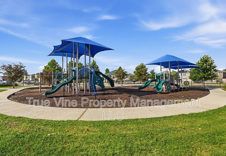 2906 Millikan Dr — Photo 7