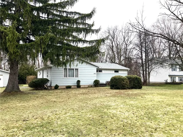 444 Campbell Rd, Brockport, NY 14420