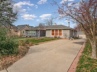 1417 Ridge Rd, Munster, IN 46321