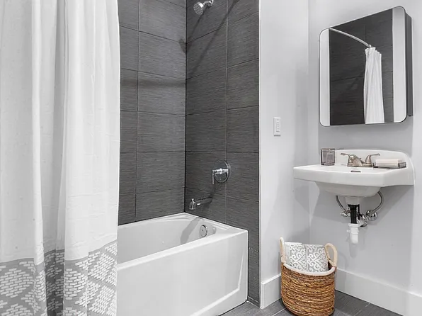 271 Sip Avenue image 12 of 19