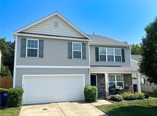 6057 Showell Cir, Pfafftown, NC 27040