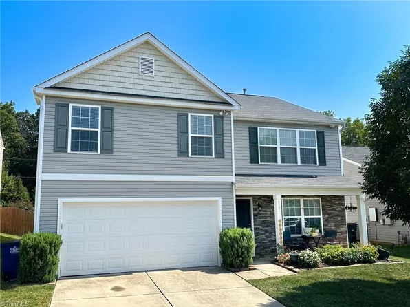 6057 Showell Cir, Pfafftown, NC 27040