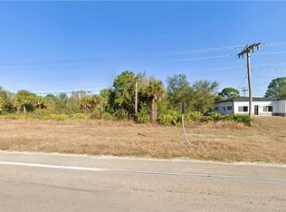 555 Columbus Blvd, Lehigh Acres, FL 33974