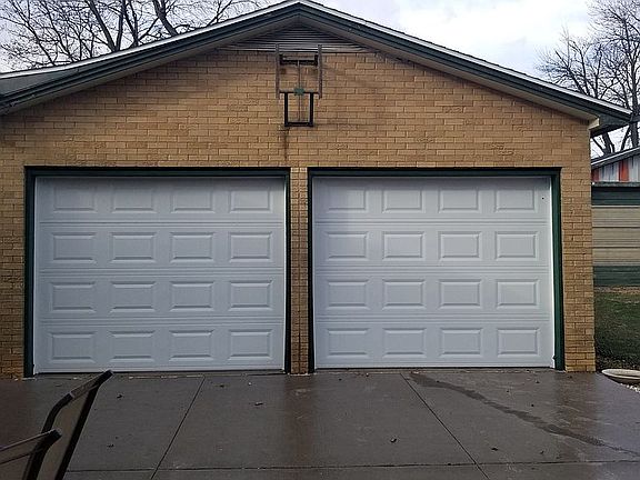 2nd image of 1280 Monroe St