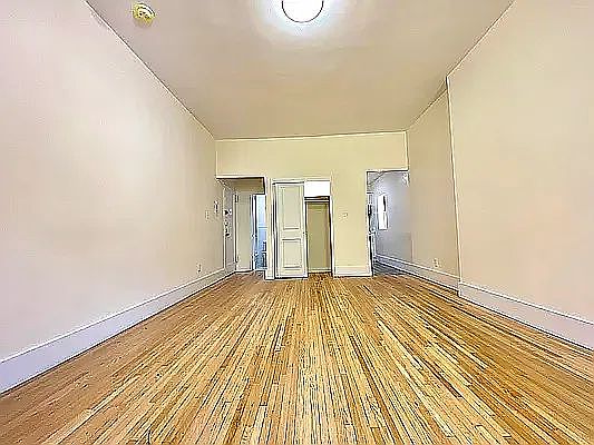 3rd image of 321 W 105th St #4D